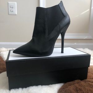 STEVE MADDEN **ANKLE** STILETTO**BOOTIES